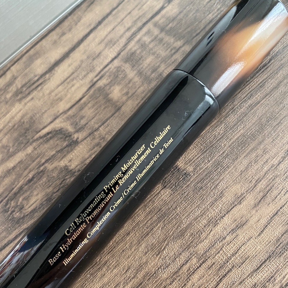 Victoria Beckham Tinted CELL REJUVENATING PRIMING MOISTURIZER primer